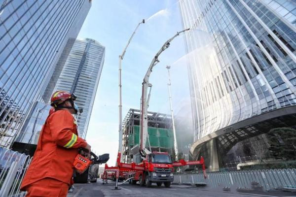 High-rise Water Spraying Trucks